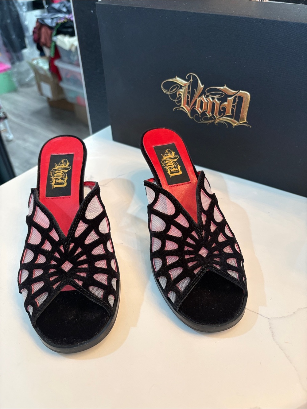 Kat Von D Black Webbed Adele Kitten Heel Slide Mules - Picture 2 of 10